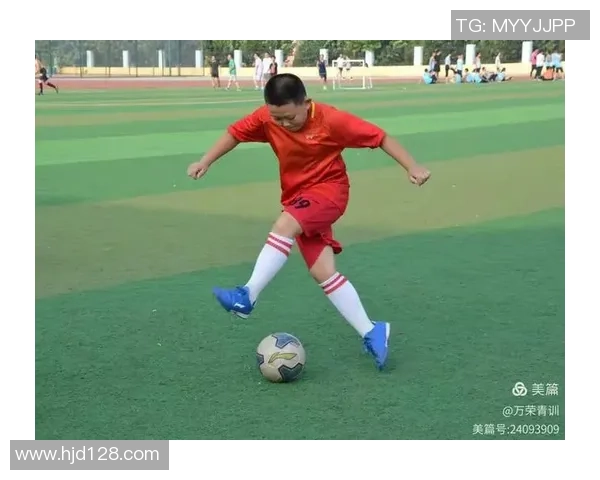 长宁区足球明星的成长之路与未来展望：从青训到职业赛场的精彩历程